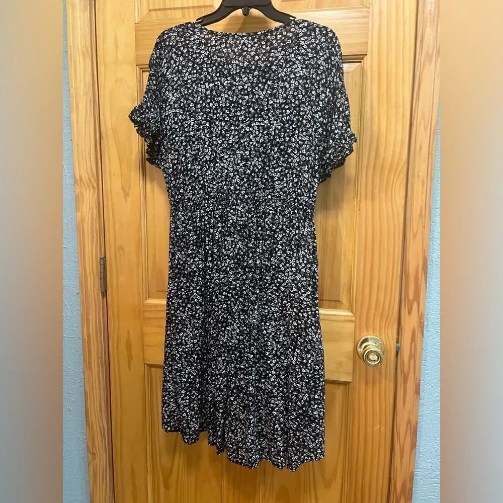 Maurices size M black floral high low dress